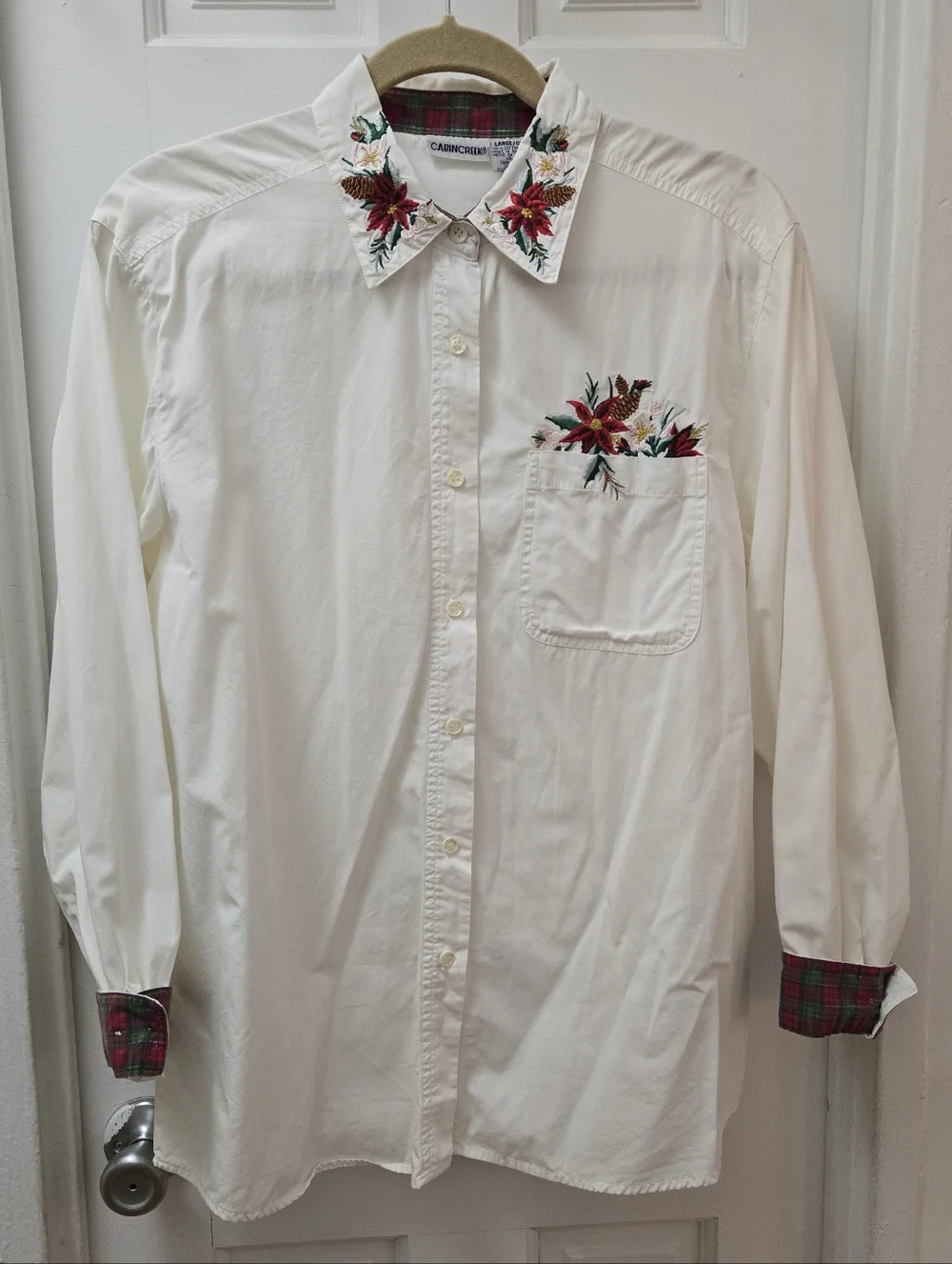 Cabin Creek Vintage White Floral Embroidered Oversized Cotton Button Down Shirt - Picture 1 of 6